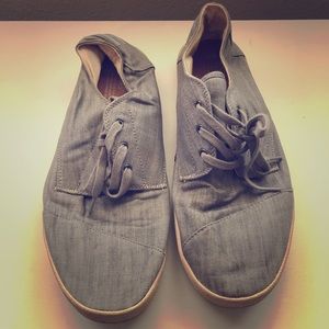 TOMS men’s shoes